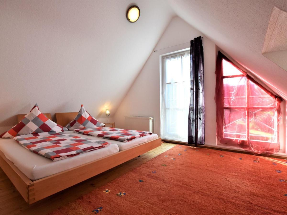 4 Room Holiday Apartment With Garden Kossau Zimmer foto